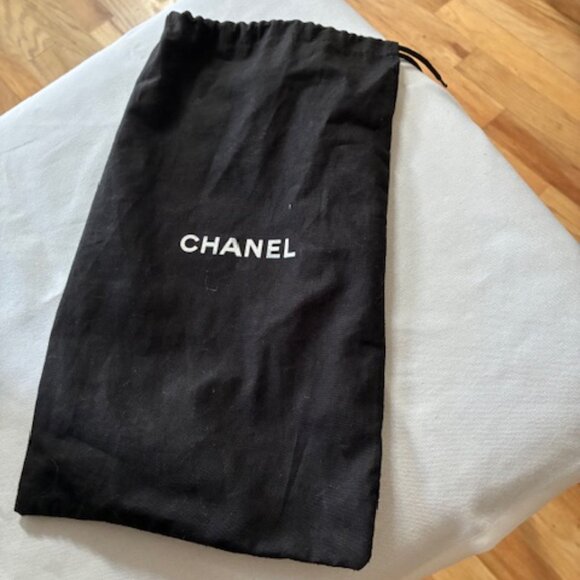 CHANEL 100% Authentic Vintage Heeled Sandals - Picture 16 of 16